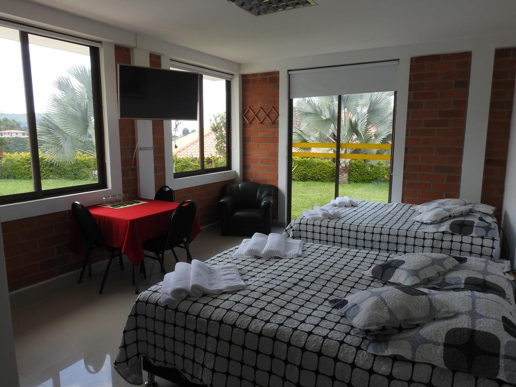 Hostal La Sultana Santa Rosa De Cabal Exteriör bild