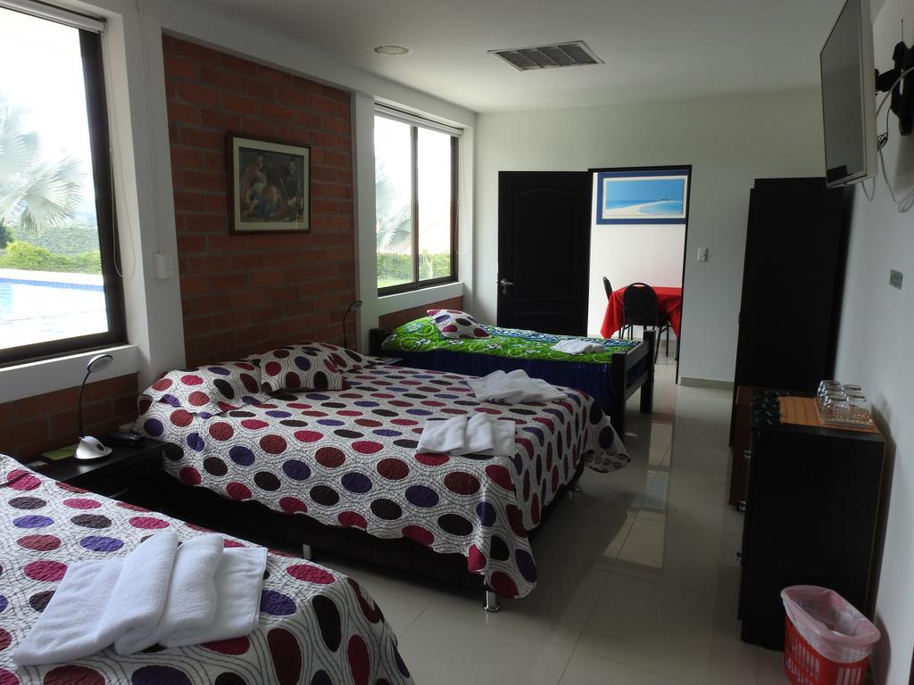 Hostal La Sultana Santa Rosa De Cabal Exteriör bild
