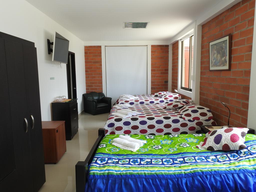 Hostal La Sultana Santa Rosa De Cabal Exteriör bild