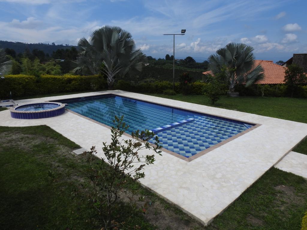 Hostal La Sultana Santa Rosa De Cabal Exteriör bild